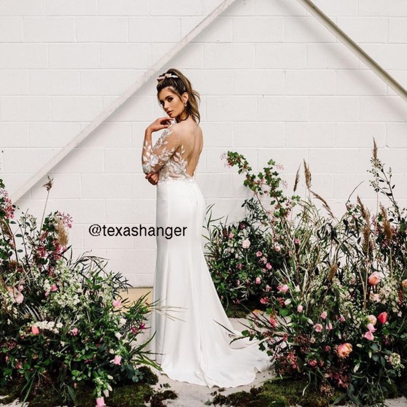 NWT Wtoo Rylan Long Sleeve Gown Sz 00 Ivory - Picture 4 of 16